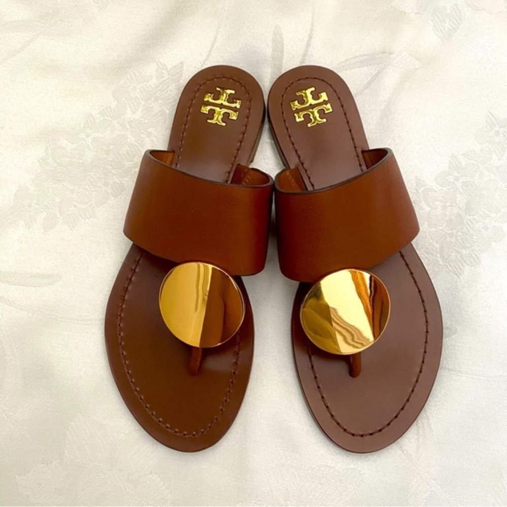 Tory Burch 73193 Mou Patos Leather Sandals with Gold hardware Sz 6M